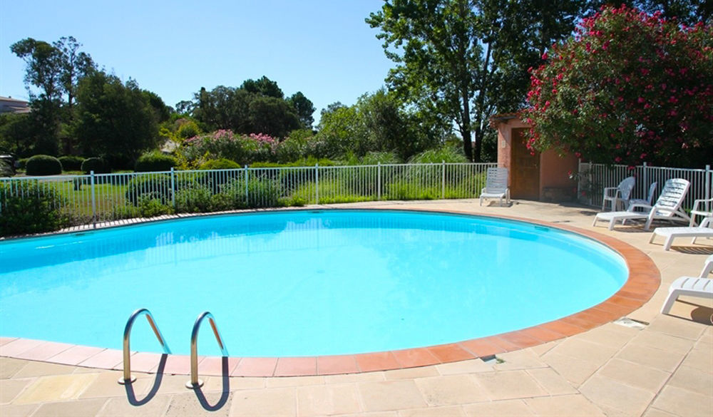 Aparthotel Complesso Residenziale Marina Di Pinarello Pinarellu Exteriér fotografie
