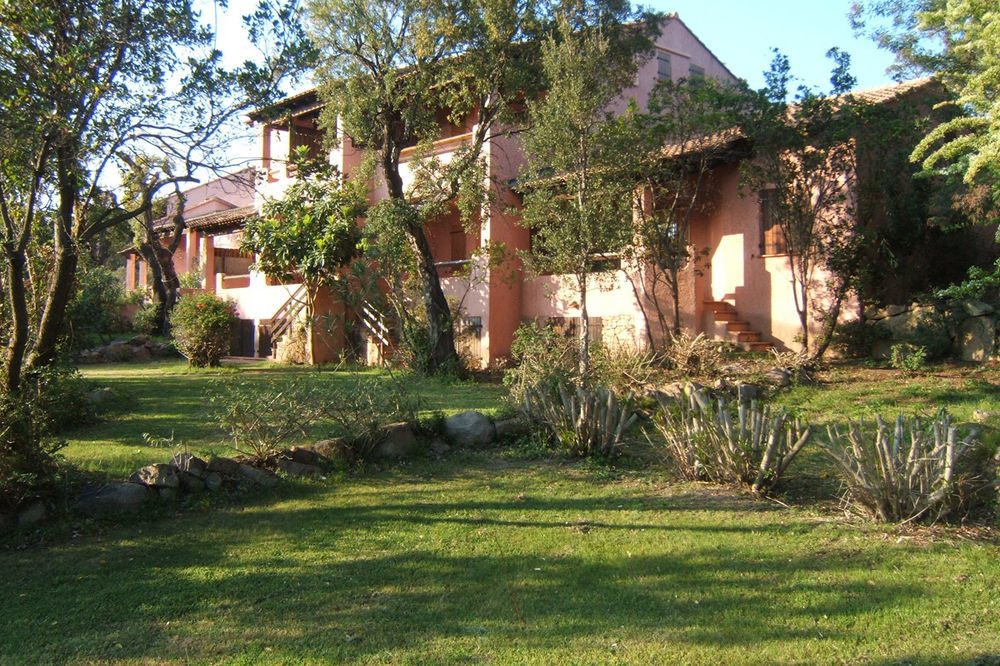 Aparthotel Complesso Residenziale Marina Di Pinarello Pinarellu Exteriér fotografie