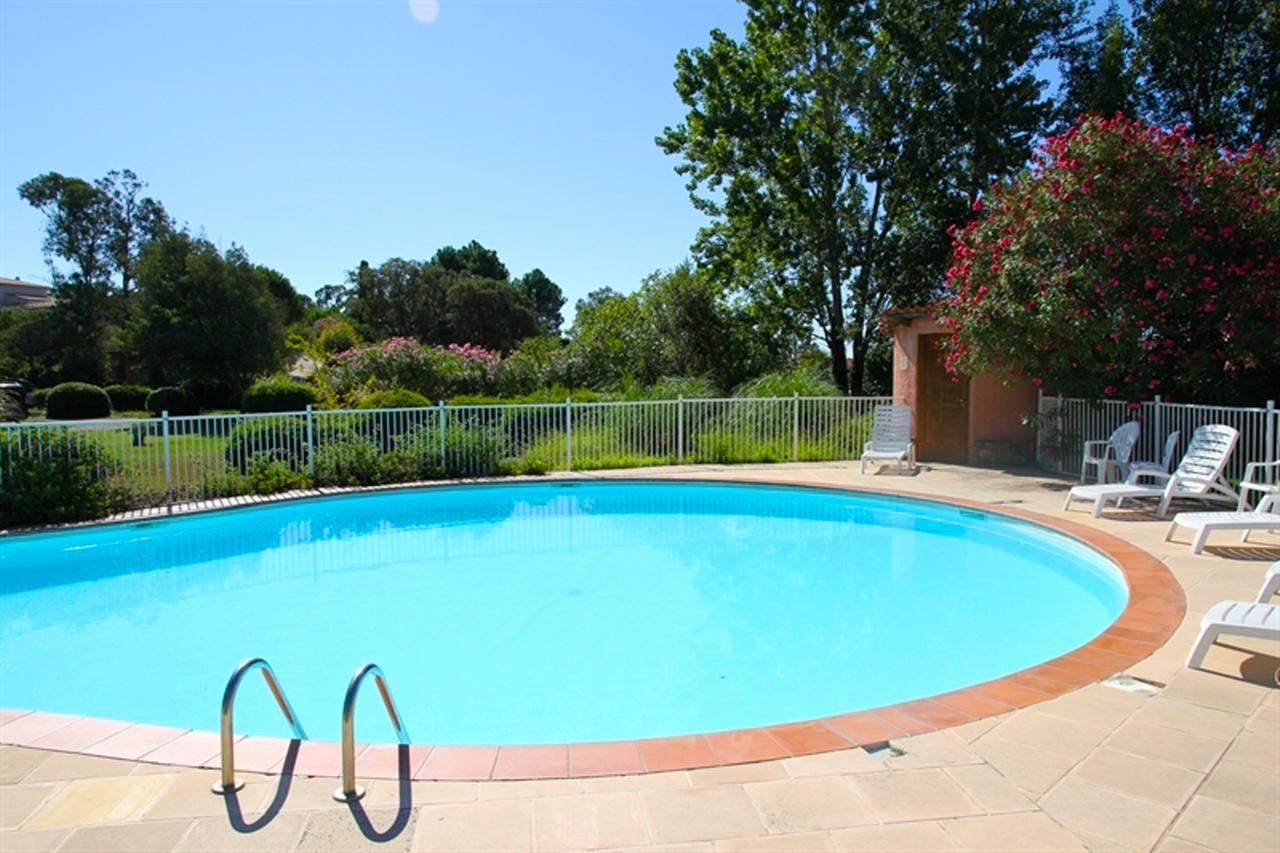 Aparthotel Complesso Residenziale Marina Di Pinarello Pinarellu Exteriér fotografie